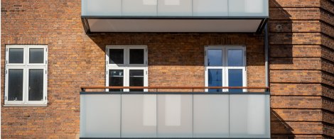 Balkong från Balco, marknadsledande för öppna och inglasade balkonger.