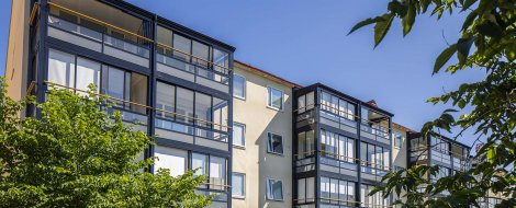Inglasad balkong från Balco, marknadsledande för öppna och inglasade balkonger.