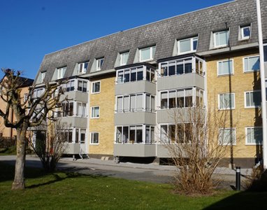 Inglasad balkong från Balco, marknadsledande för öppna och inglasade balkonger.
