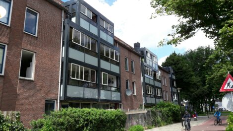 Inglasad balkong från Balco, marknadsledande för öppna och inglasade balkonger.