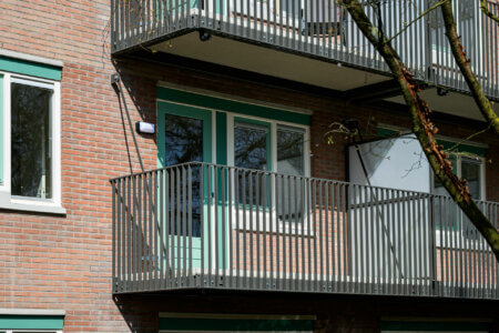 Öppna City balkonger från Balco, marknadsledande i branschen.