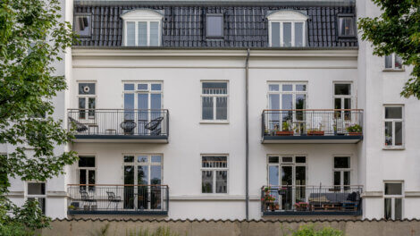 Balkonger från Balco, marknadsledande i branschen för öppna och inglasade balkonger.