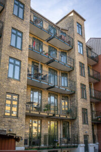 Öppna City balkonger från Balco, marknadsledande i branschen.