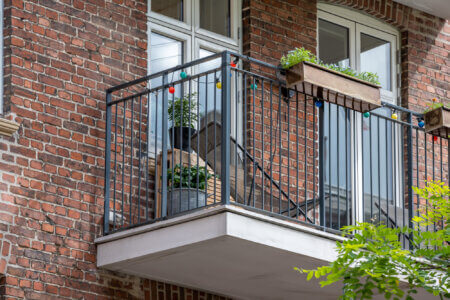 Öppna City balkonger från Balco, marknadsledande i branschen.