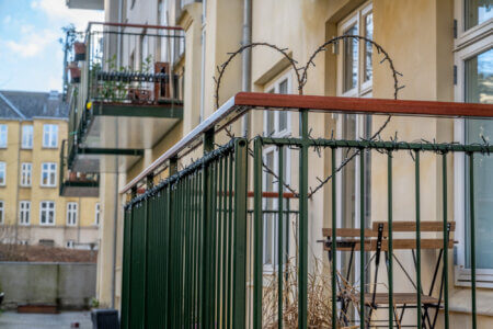 Öppna City balkonger från Balco, marknadsledande i branschen.