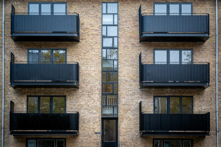 Öppna City balkonger från Balco, marknadsledande i branschen.