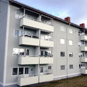 Före - Balco Inglasad balkong hos Brf Liljan i Söderhamn