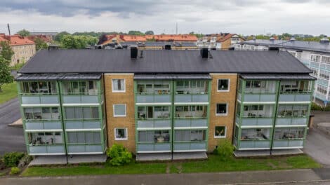 Brf Notarien i Trelleborg med inglasade balkonger från Balco