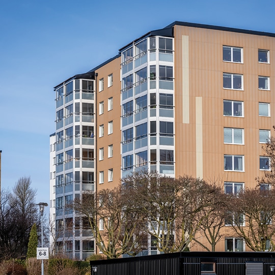 Nya balkonger hos Brf Lycko-Per Trelleborg. Balco AB Inglasade balkonger i Sverige 