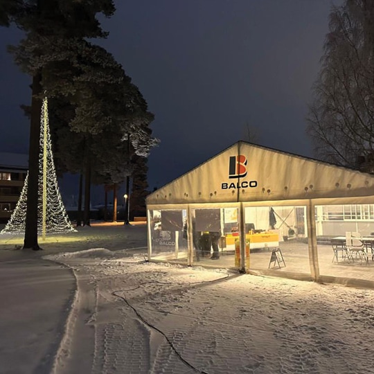 Tältvisning för BRF av inglasade balkonger som gör skillnad året om. Balco AB